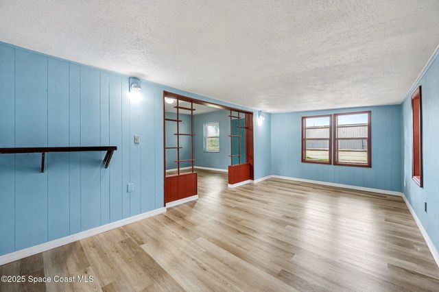 3527 Old Dixie Highway, Mims, FL 32754