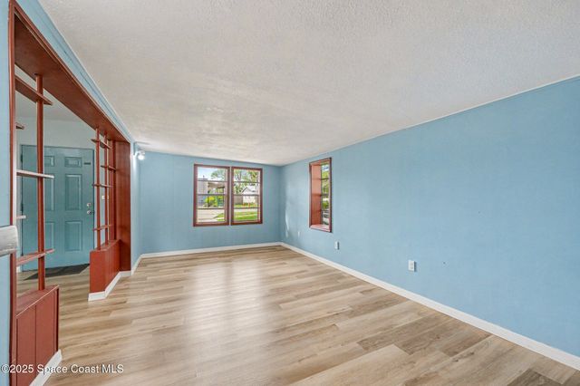 3527 Old Dixie Highway, Mims, FL 32754