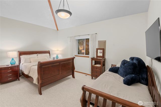 720 N Potlatch Drive N, Hoodsport, WA 98548