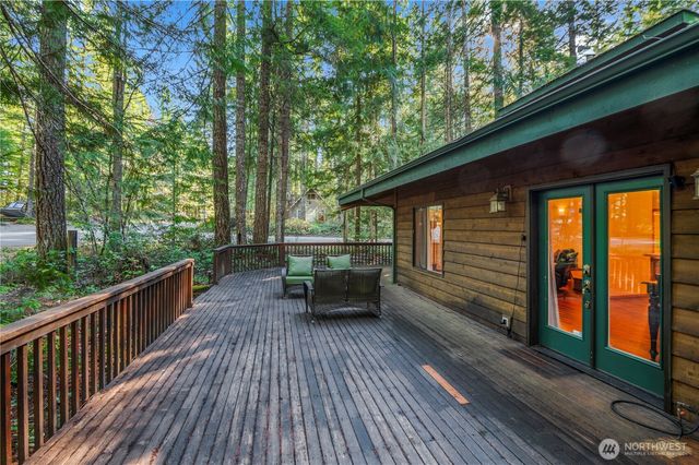 720 N Potlatch Drive N, Hoodsport, WA 98548