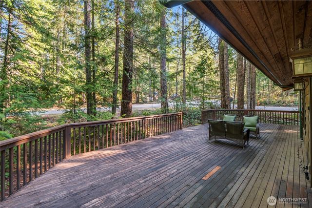 720 N Potlatch Drive N, Hoodsport, WA 98548