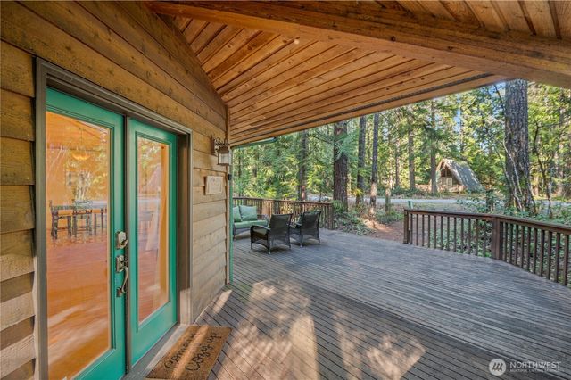 720 N Potlatch Drive N, Hoodsport, WA 98548