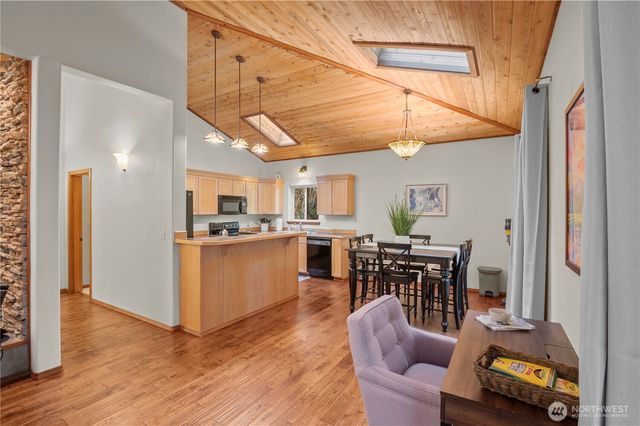 720 N Potlatch Drive N, Hoodsport, WA 98548