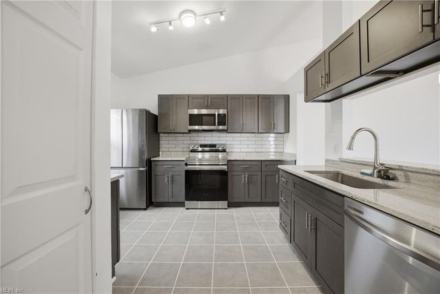 2128 Retreat CT, Virginia Beach, VA 23454