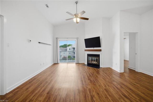 2128 Retreat CT, Virginia Beach, VA 23454