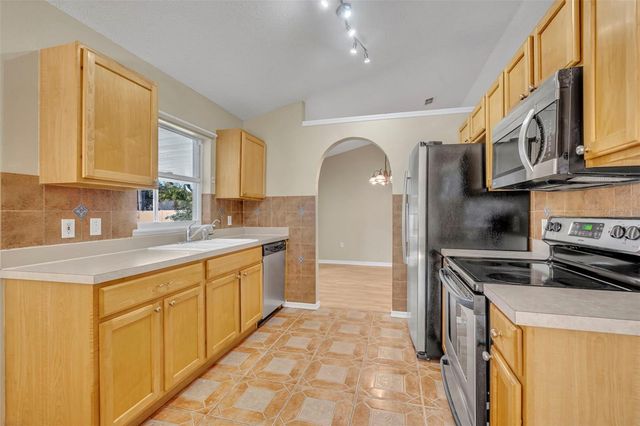 64 ZACHARY WADE STREET, Winter Garden, FL 34787