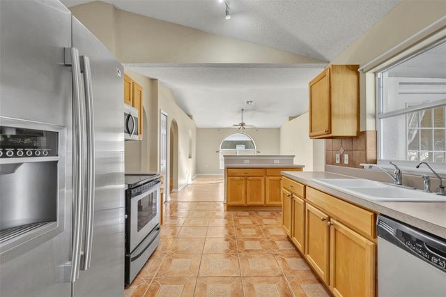 64 ZACHARY WADE STREET, Winter Garden, FL 34787