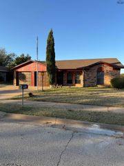 2304 TINKER TRAIL, Wichita Falls, TX 76306