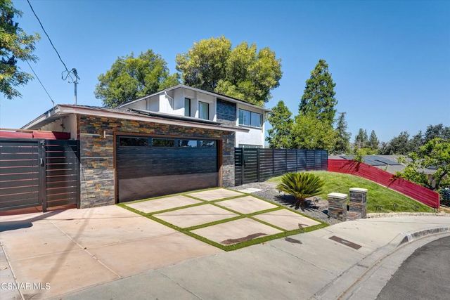 4833 Dunman Avenue, Woodland Hills, CA 91364