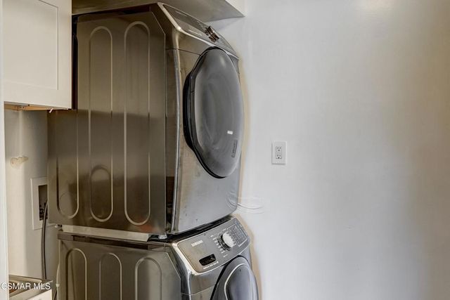 4833 Dunman Avenue, Woodland Hills, CA 91364