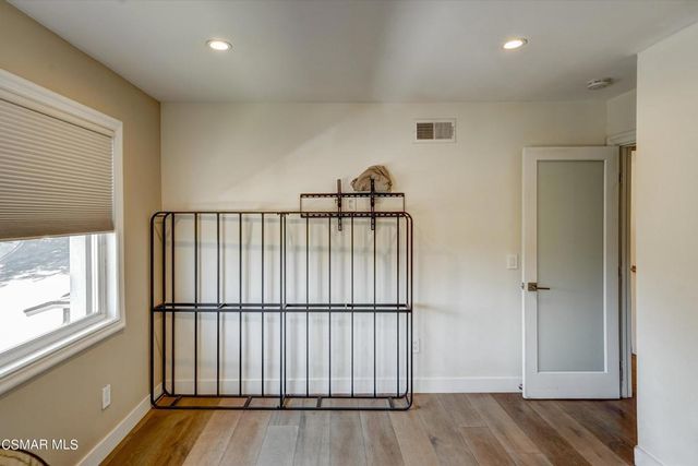 4833 Dunman Avenue, Woodland Hills, CA 91364