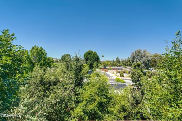 4833 Dunman Avenue, Woodland Hills, CA 91364