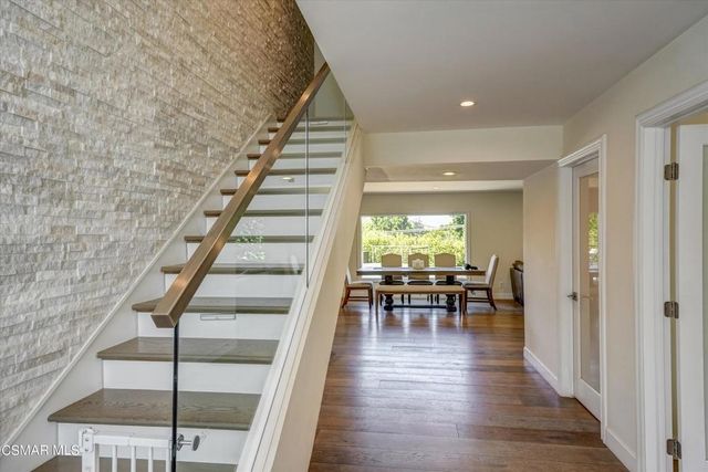 4833 Dunman Avenue, Woodland Hills, CA 91364