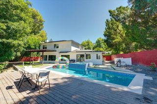 4833 Dunman Avenue, Woodland Hills, CA 91364