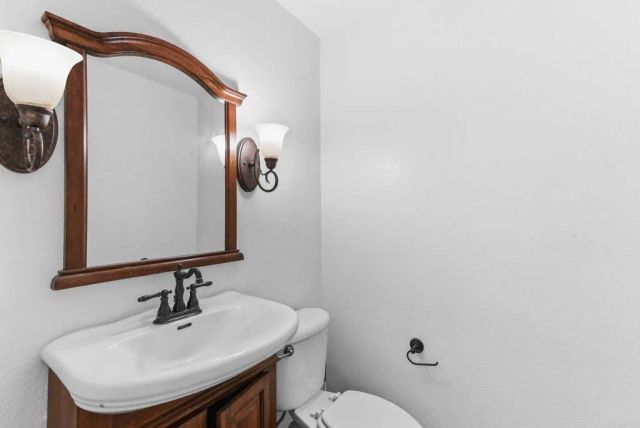 1423 N Broadway E, Escondido, CA 92026