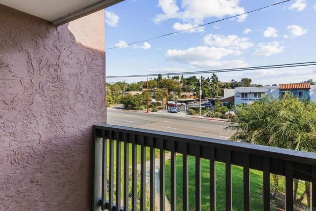 1423 N Broadway E, Escondido, CA 92026