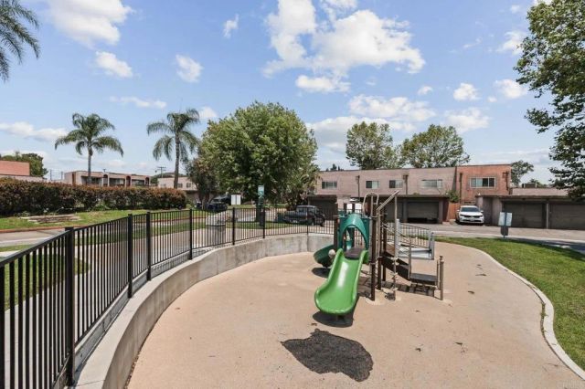 1423 N Broadway E, Escondido, CA 92026