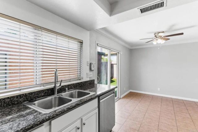 1423 N Broadway E, Escondido, CA 92026