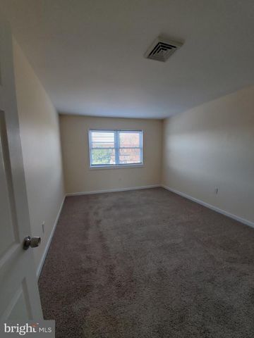 1124 KAYE CT, Burlington Township, NJ 08016