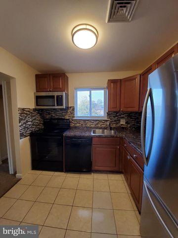 1124 KAYE CT, Burlington Township, NJ 08016