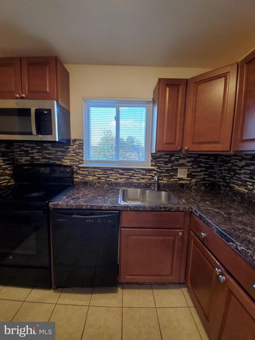 1124 KAYE CT, Burlington Township, NJ 08016