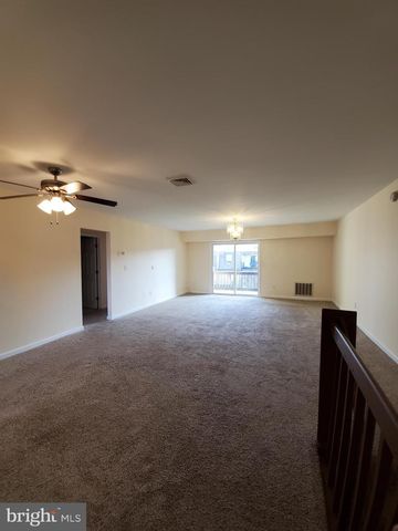 1124 KAYE CT, Burlington Township, NJ 08016