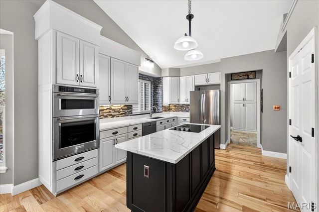 336 Wild Horse Canyon Drive, Wildwood, MO 63005