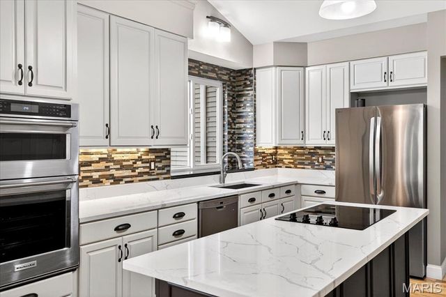 336 Wild Horse Canyon Drive, Wildwood, MO 63005