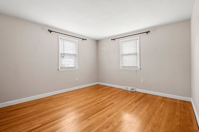 6 Haskell Pl, Peabody, MA 01960
