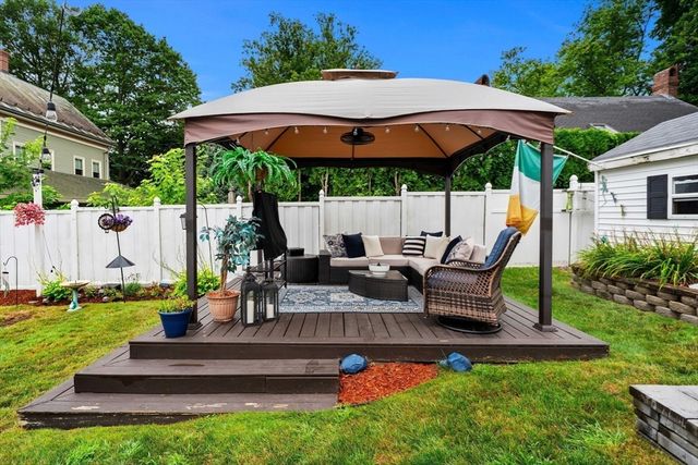 6 Haskell Pl, Peabody, MA 01960