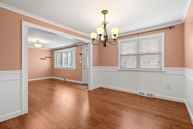 6 Haskell Pl, Peabody, MA 01960