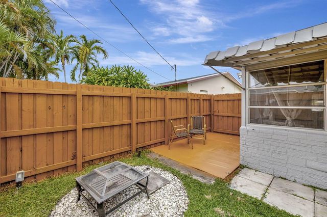 4901 NW 27th Way, Tamarac, FL 33309