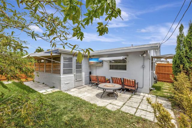 4901 NW 27th Way, Tamarac, FL 33309