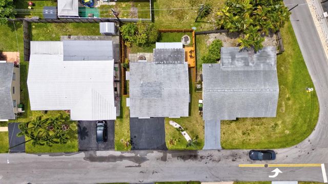 4901 NW 27th Way, Tamarac, FL 33309