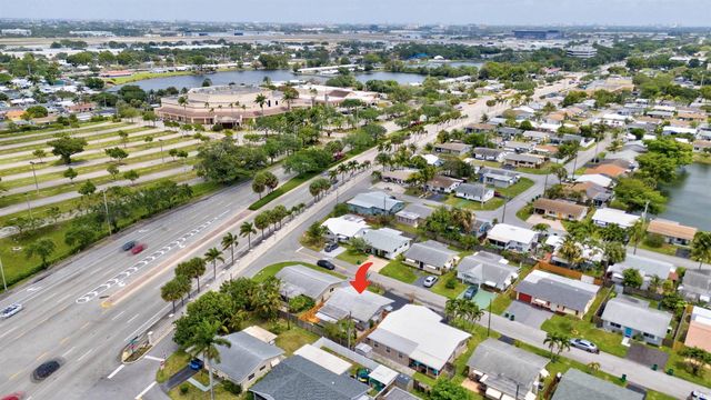 4901 NW 27th Way, Tamarac, FL 33309