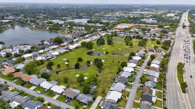 4901 NW 27th Way, Tamarac, FL 33309