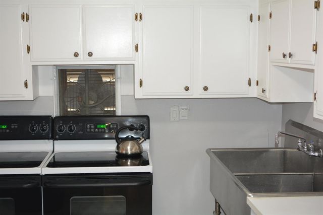 4901 NW 27th Way, Tamarac, FL 33309