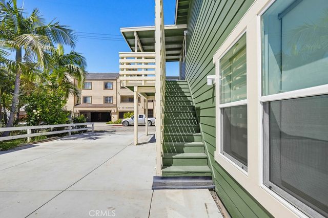 1017 Riverine Avenue 200, Santa Ana, CA 92701