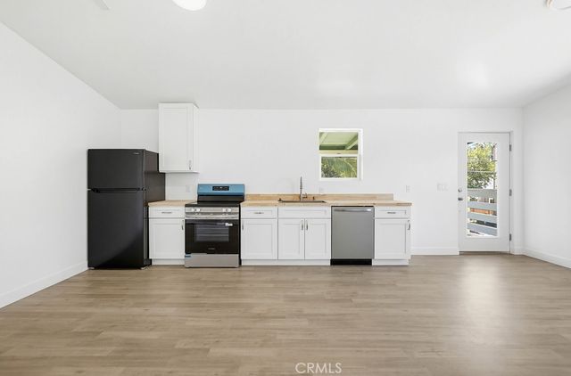 1017 Riverine Avenue 200, Santa Ana, CA 92701