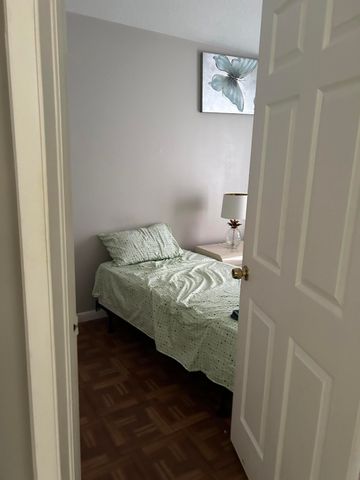 806 NW 1ST Street, Boynton Beach, FL 33435