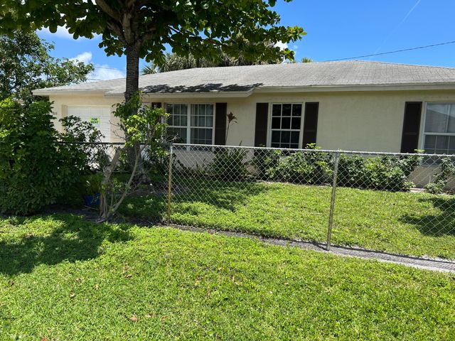 806 NW 1ST Street, Boynton Beach, FL 33435