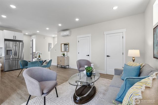 1415 Martin Luther King Jr Way, Seattle, WA 98122