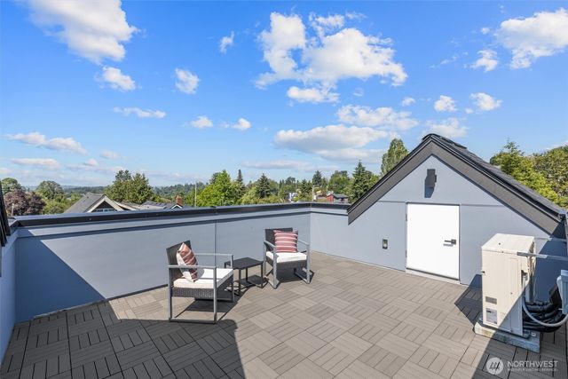 1415 Martin Luther King Jr Way, Seattle, WA 98122