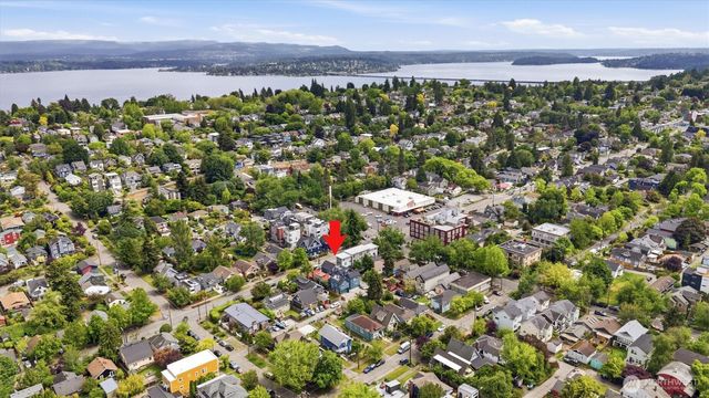 1415 Martin Luther King Jr Way, Seattle, WA 98122