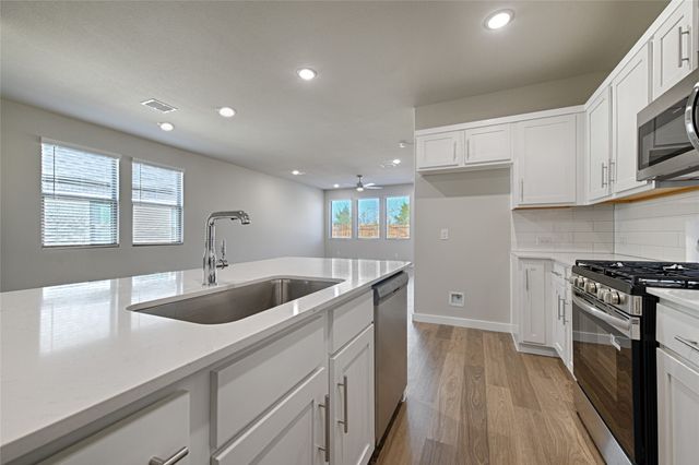 806 Pine Beach, Princeton, TX 75071