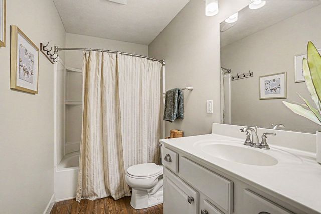 7082 S 10th Street, Texas Twp, MI 49009