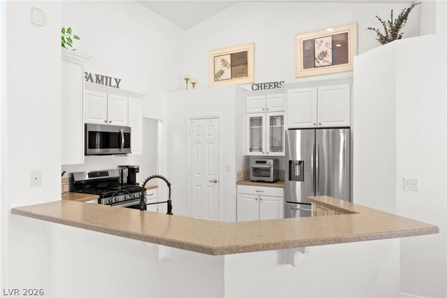 305 Redondo Street, Henderson, NV 89014