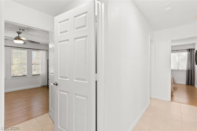 305 Redondo Street, Henderson, NV 89014