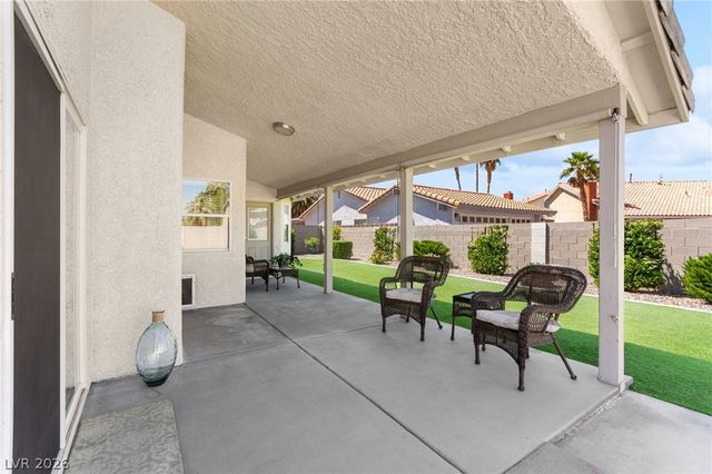 305 Redondo Street, Henderson, NV 89014