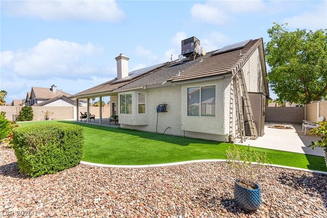 305 Redondo Street, Henderson, NV 89014